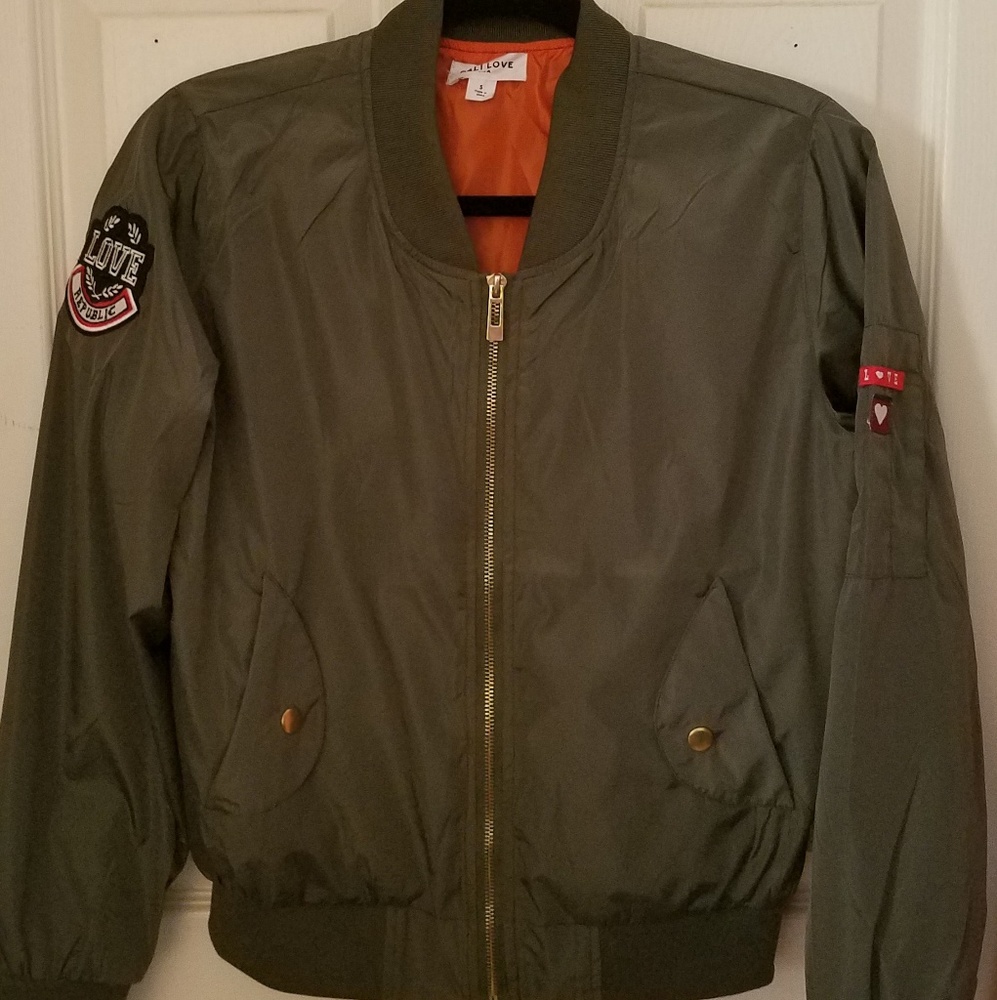 Army green bomber jacket. NWOT